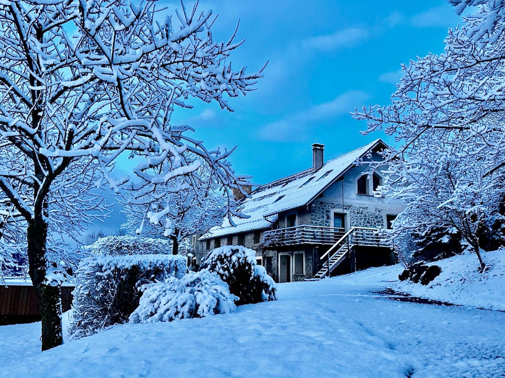 Chambre D'Hotes La Grange Des Ecrins Chabottes Exterior foto